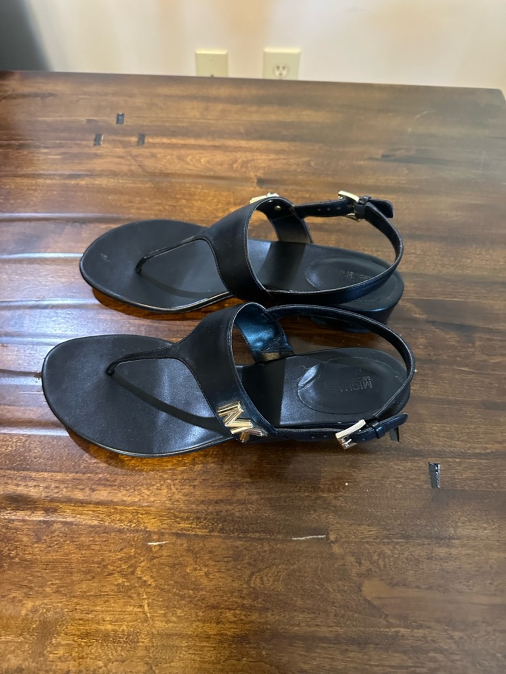 Michael Kors Black T-Strap Sandals with Gold Buckle - Picture 2 of 5